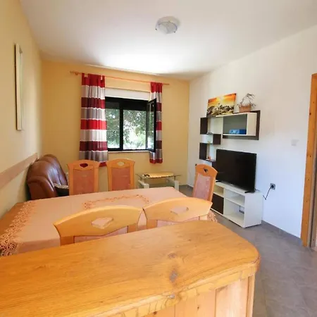 Dubravica - Two Bedroom With A Sea View Apartment