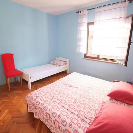 Dubravica - Two Bedroom With A Sea View * Dinjiska