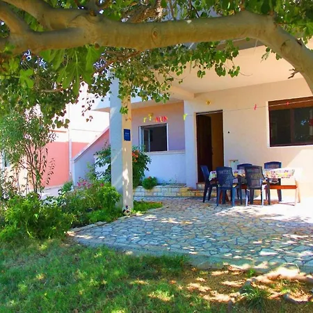 Dubravica - Two Bedroom With A Sea View
