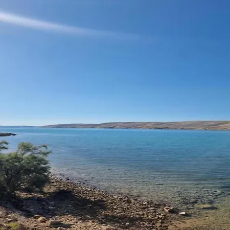 Apartamento In Dinji Ka By The *